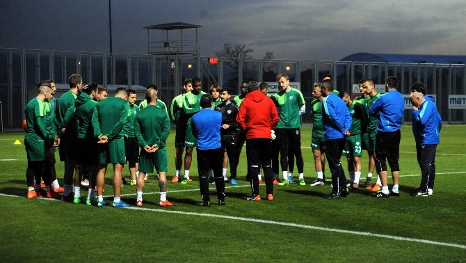 Bursaspor Deplasmandaki Antalyaspor Maçı Hazırlıklarına Başladı