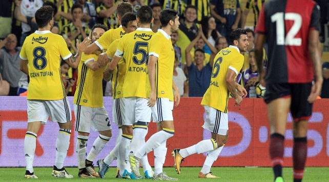Fenerbahçe Cagliari karşısında Valbuena ile güldü