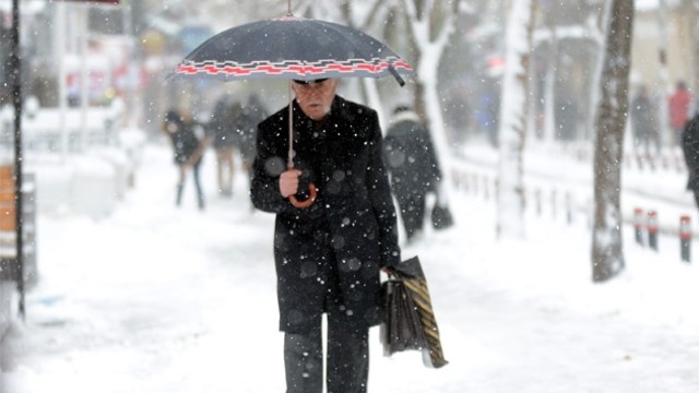 İstanbul’da kar kalınlığı 120 santimetreye ulaştı