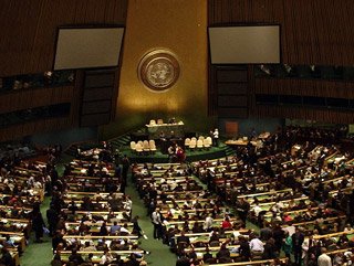 Nükleer silahları yasaklayan anlaşma BMde kabul edildi