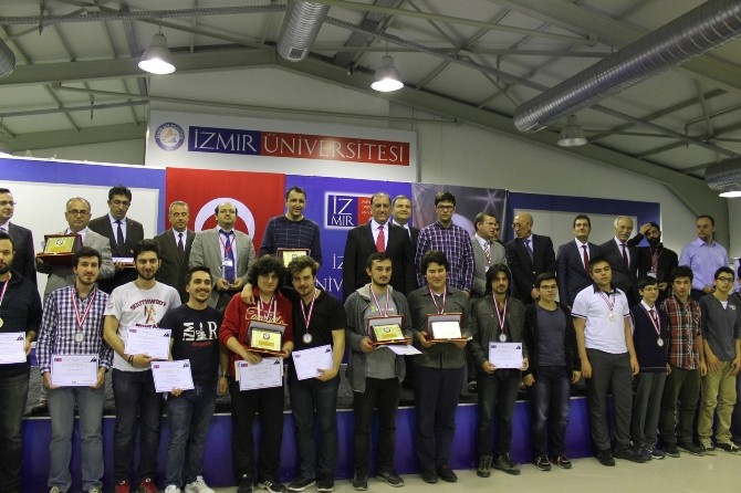 Bilgisayar Olimpiyatı’nda Yamanlar Sekiz Madalya Birden Kazandı