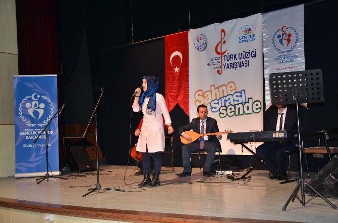Bitlis’te Türk Müziği Yarışması