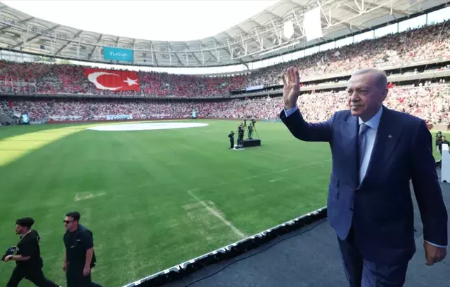 Cumhurbaşkanı Erdoğan'a özel koreografi: Bir yanda Ayasofya, diğer yanda Mescid-i Aksa