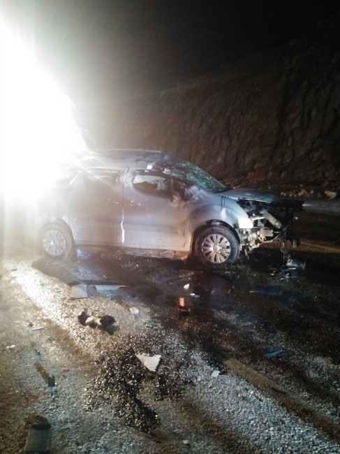 Gölpazarı’nda Otomobil Takla Attı, 2 Kişi Yaralandı