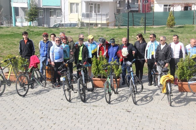 “Sağlıklı Yarınlara Pedal Çevirelim” Bisiklet Turu