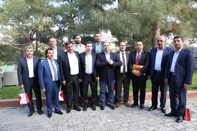 Şanlıurfa AK Parti İlçe Belediye Başkanları Karaköprü’de Biraraya Geldi